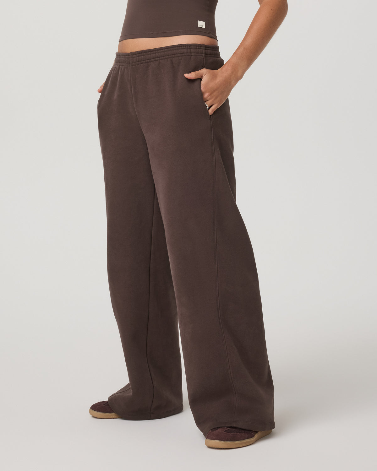Restore Ultra Wideleg Sweatpant Women's Java Pants - Vuori