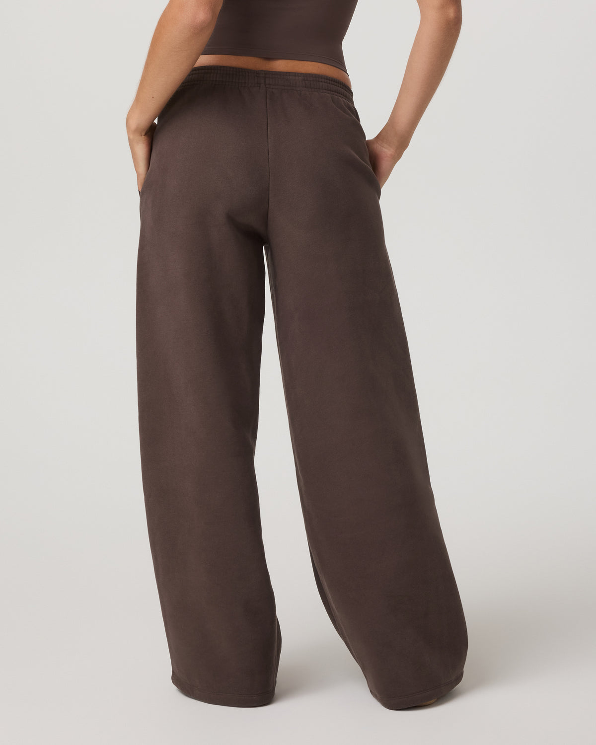 Restore Ultra Wideleg Sweatpant Women's Java Pants - Vuori