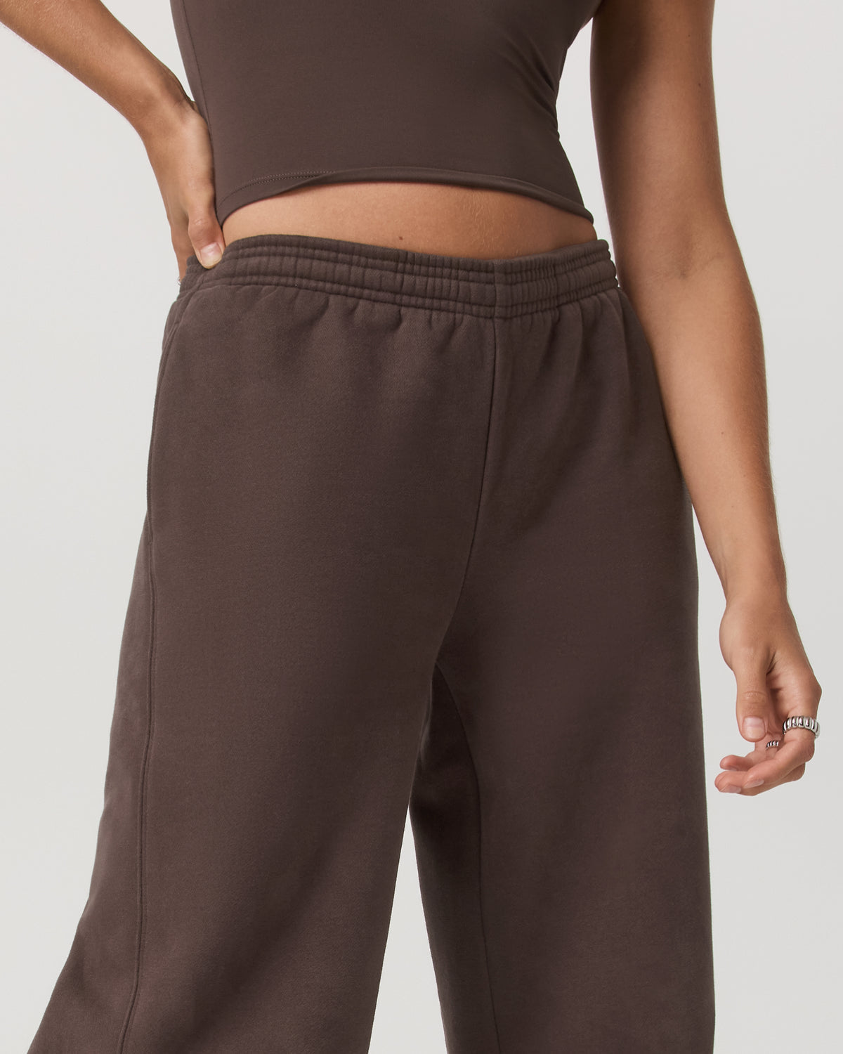 Restore Ultra Wideleg Sweatpant Women's Java Pants - Vuori