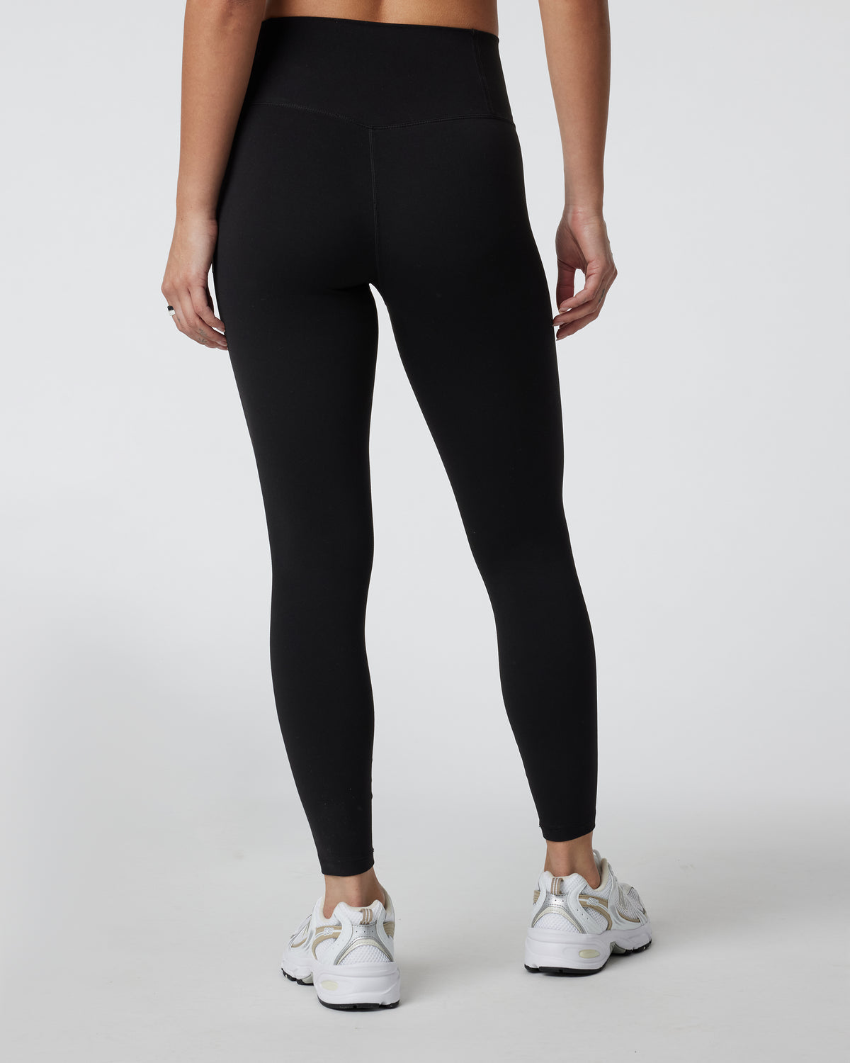 Vuori AllTheFeels™ Legging - Short Black - Vuori