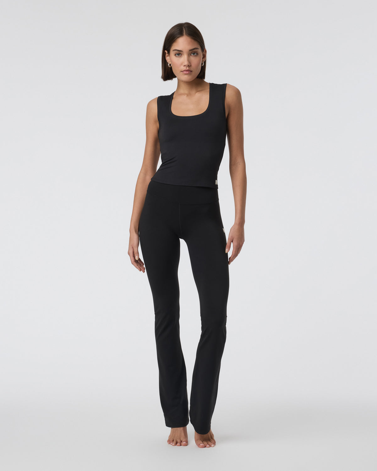 Vuori AllTheFeels™ Slim Flare - Short Black - Vuori