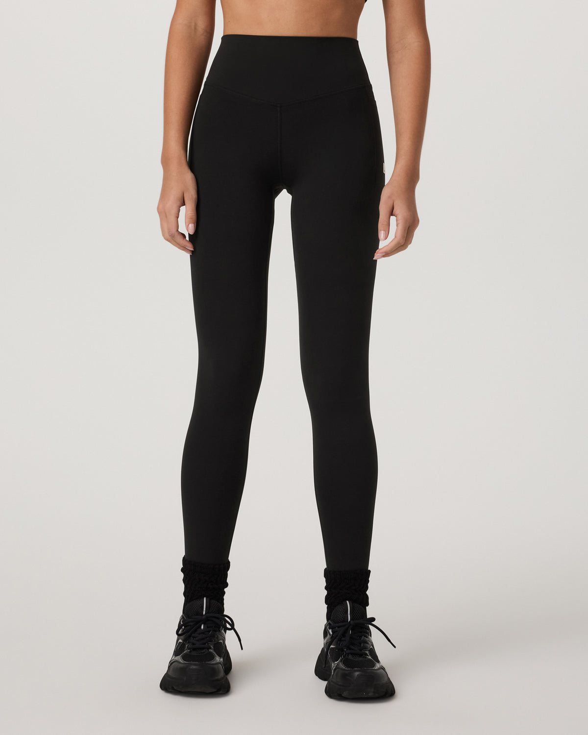 Vuori AllTheForm™ Pocket Legging - Short Black Leggings - Vuori