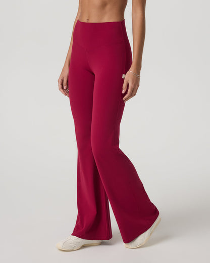 Vuori AllTheForm™ Flare - Short Strawberry Leggings - Vuori