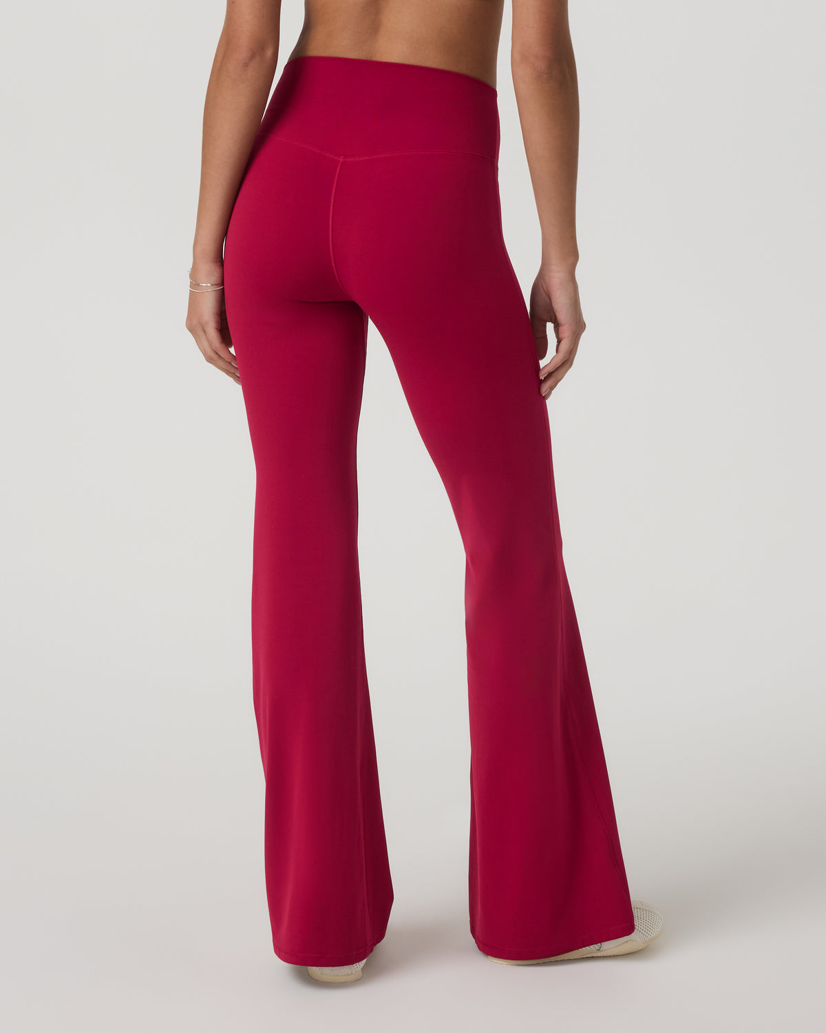 Vuori AllTheForm™ Flare - Short Strawberry Leggings - Vuori