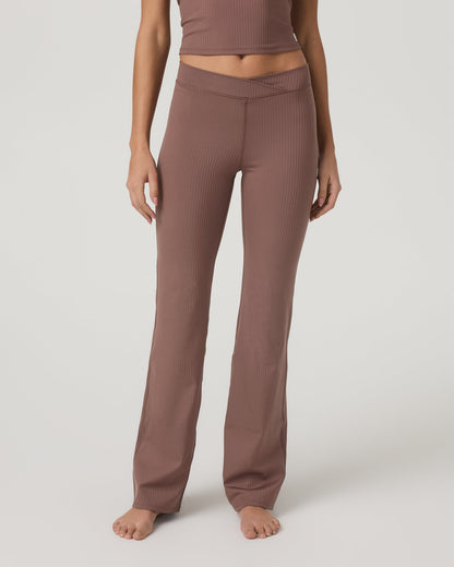 Inversion Rib Slim Flare Women's Sable Slim Flare Leggings - Vuori