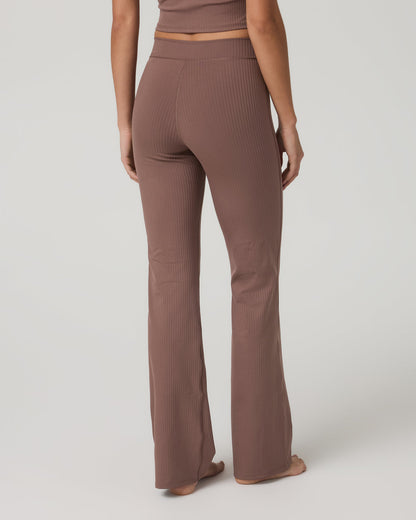 Inversion Rib Slim Flare Women's Sable Slim Flare Leggings - Vuori