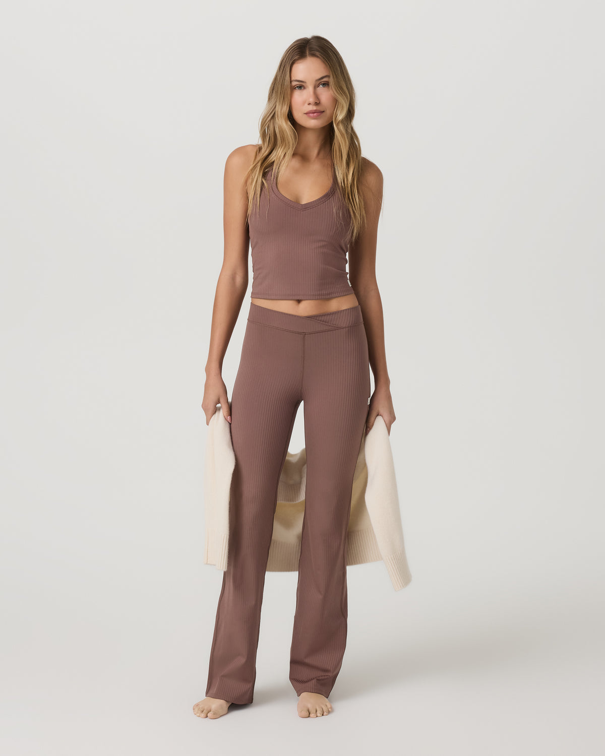 Inversion Rib Slim Flare Women's Sable Slim Flare Leggings - Vuori