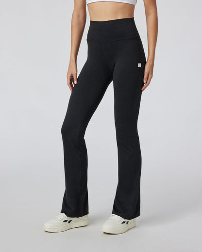 Halo Slim Flare Women's Black Flare Leggings - Vuori