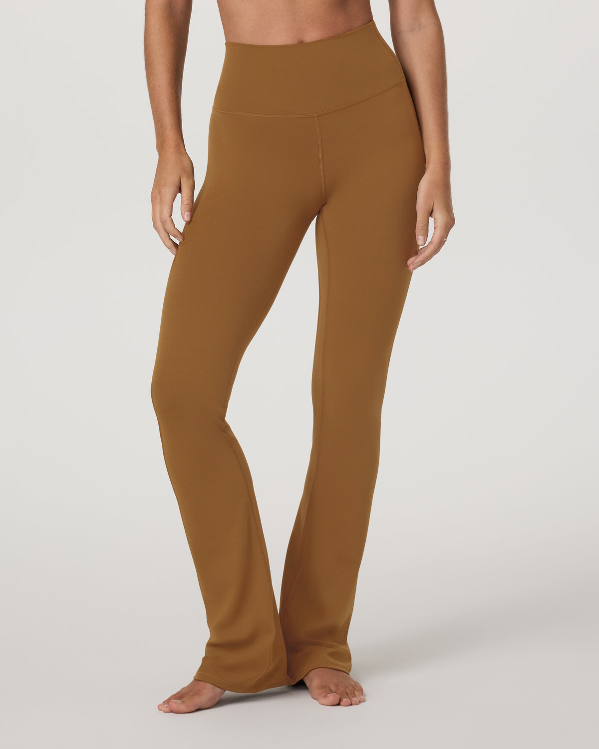 Vuori AllTheFeels™ Slim Flare Women's Rum Leggings - Vuori