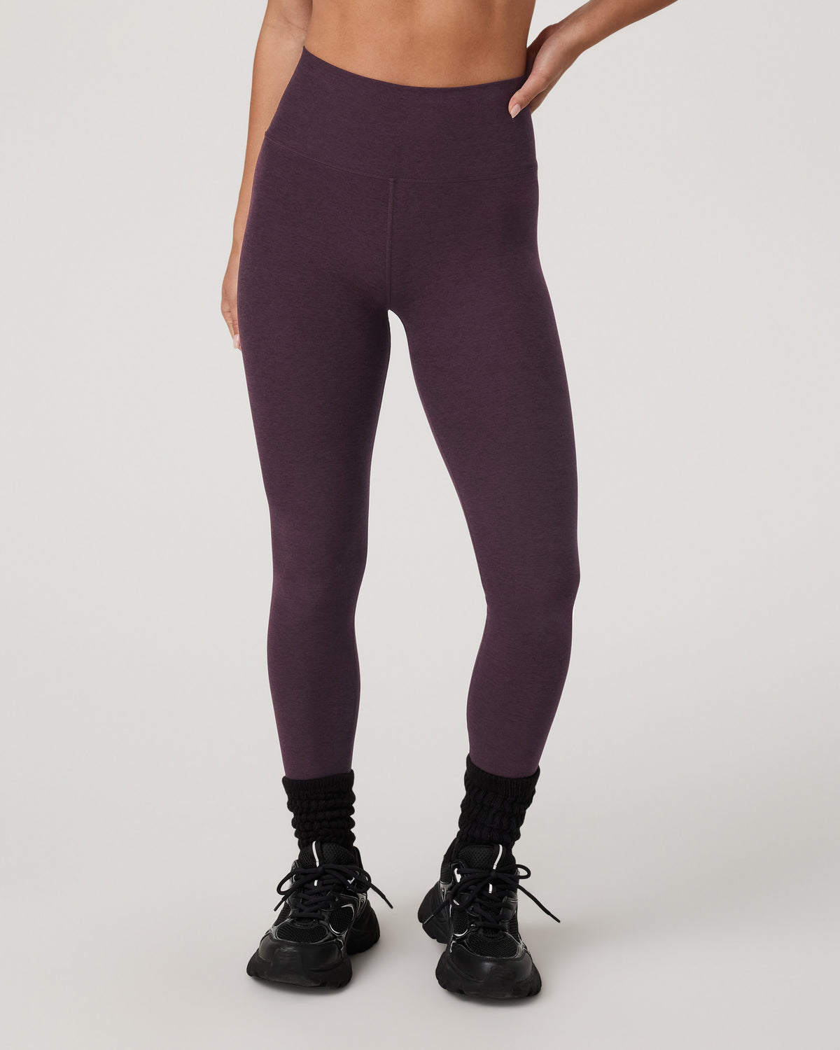 Clean Elevation Legging - Short Raisin Heather Leggings - Vuori