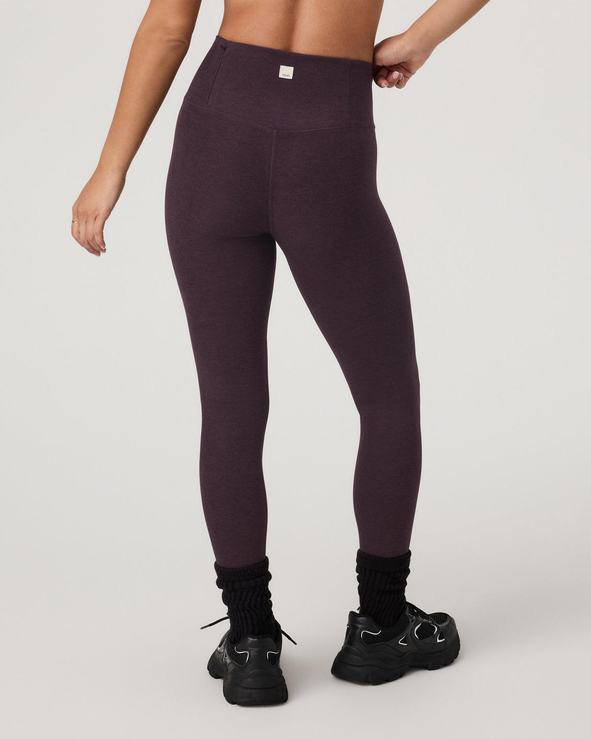 Clean Elevation Legging - Long Raisin Heather Leggings - Vuori