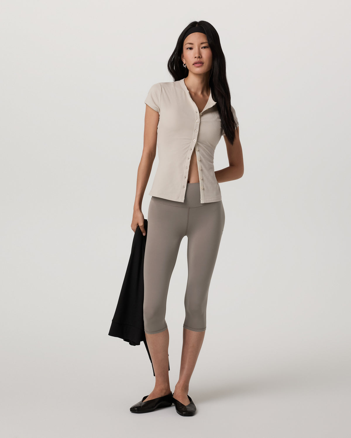 Vuori AllTheFeels™ Crop Legging Smokey Taupe Leggings - Vuori