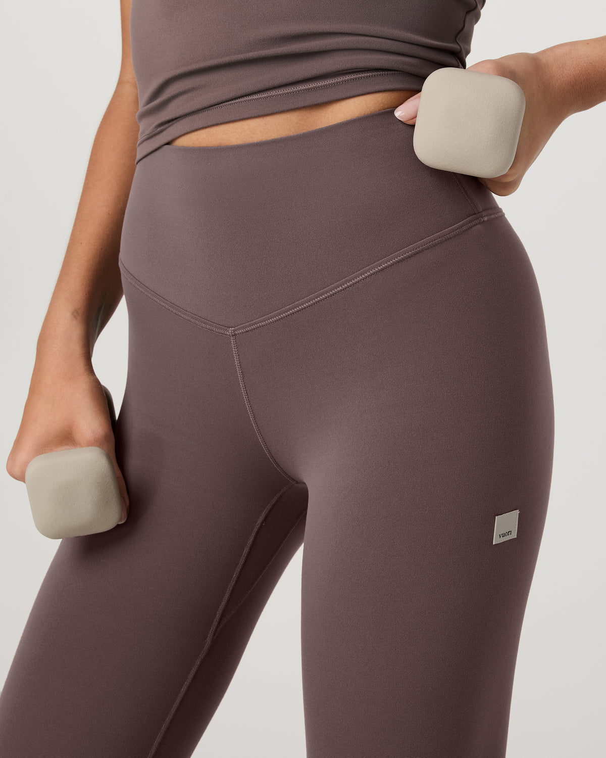 Vuori AllTheForm™ Legging - Short Huckleberry Leggings - Vuori