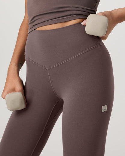 Vuori AllTheForm™ Legging - Short Huckleberry Leggings - Vuori