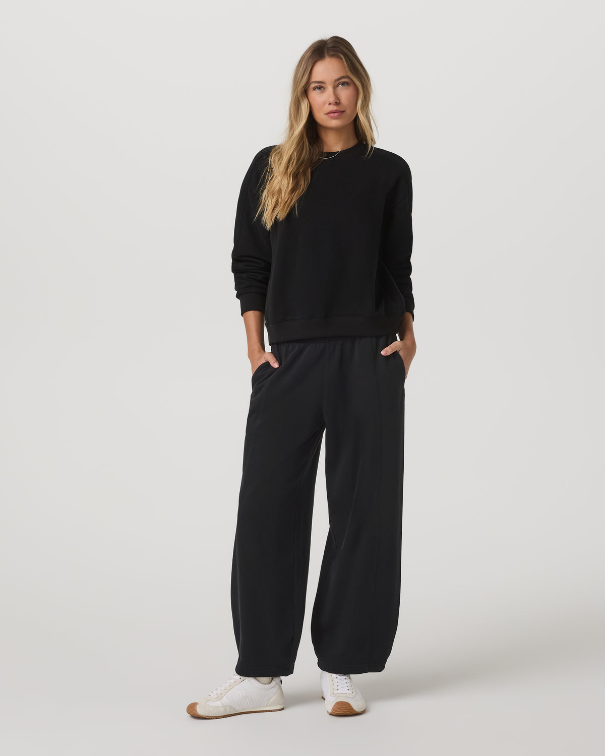 Sedona Barrel Sweatpant Women's Black Relaxed Fit Pants - Vuori