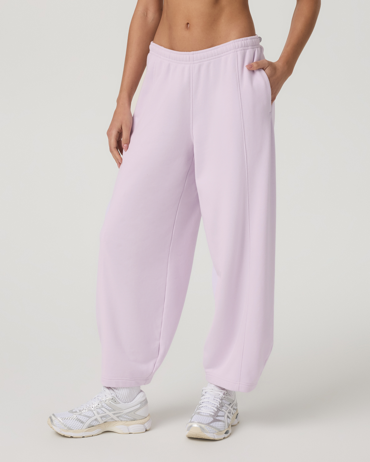 Sedona Barrel Sweatpant Women's Lilac Breeze Sweatpants - Vuori
