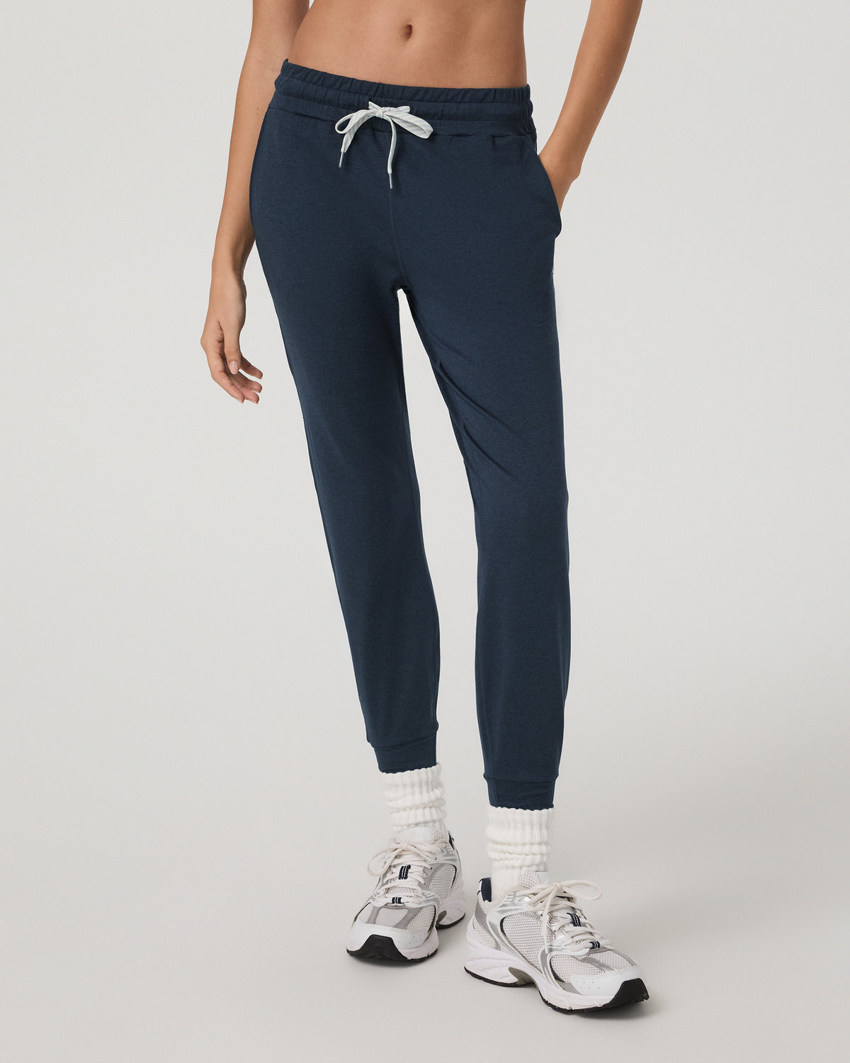 Performance Jogger Midnight Moisture-Wicking Joggers - Vuori