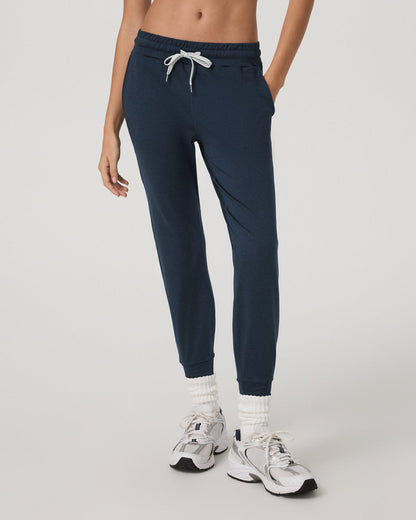 Performance Jogger Midnight Moisture-Wicking Joggers - Vuori