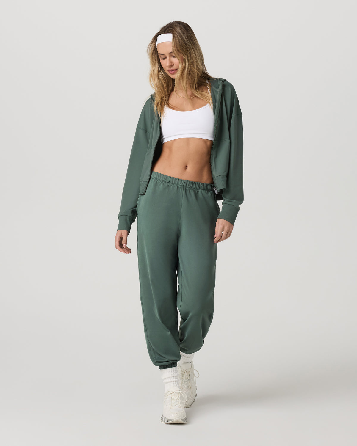 Halo Modern Sweatpant Women's Agate Green Sweatpant - Vuori
