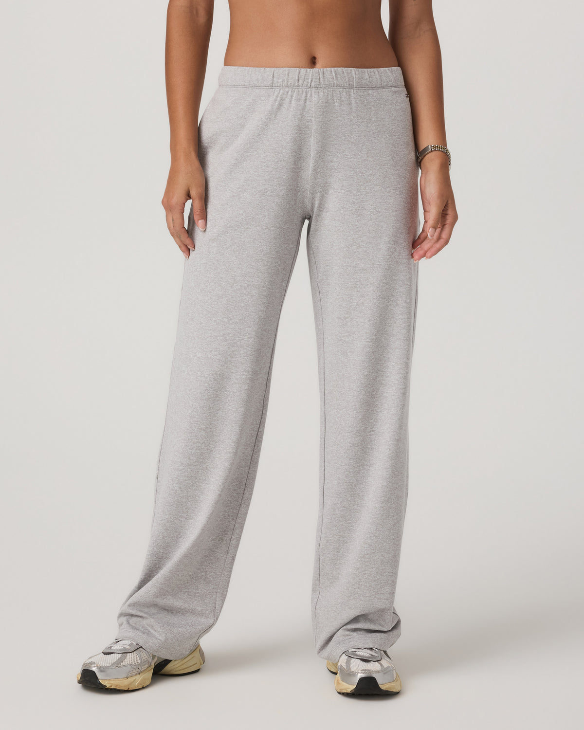 Halo Modern Straight Leg Pant Women's Pale Grey Pants - Vuori