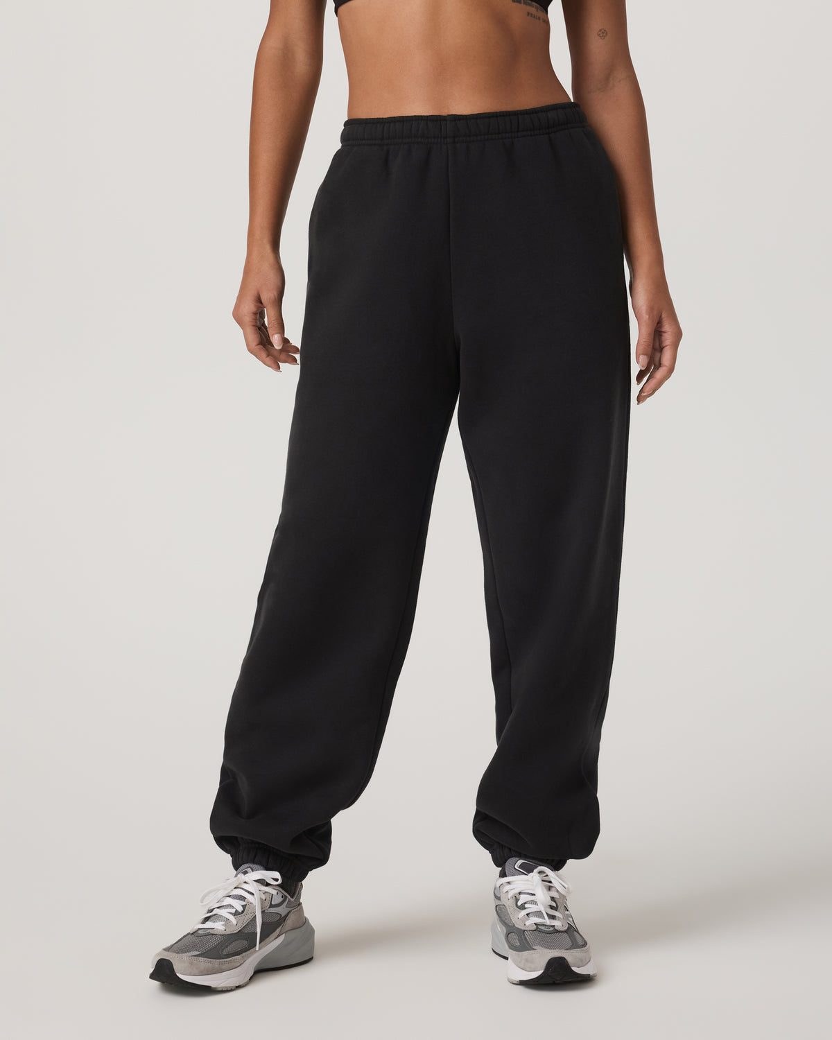 Restore Classic Sweatpant Women's Washed Black Pants - Vuori