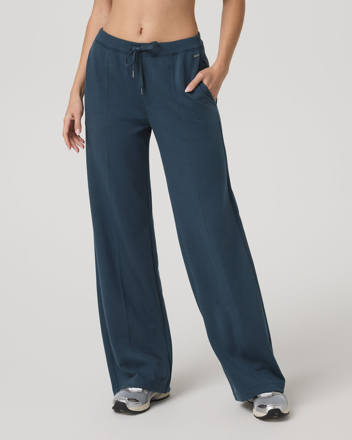 Compose Wideleg Pant Women's Ocean Blue Relaxed Pants - Vuori