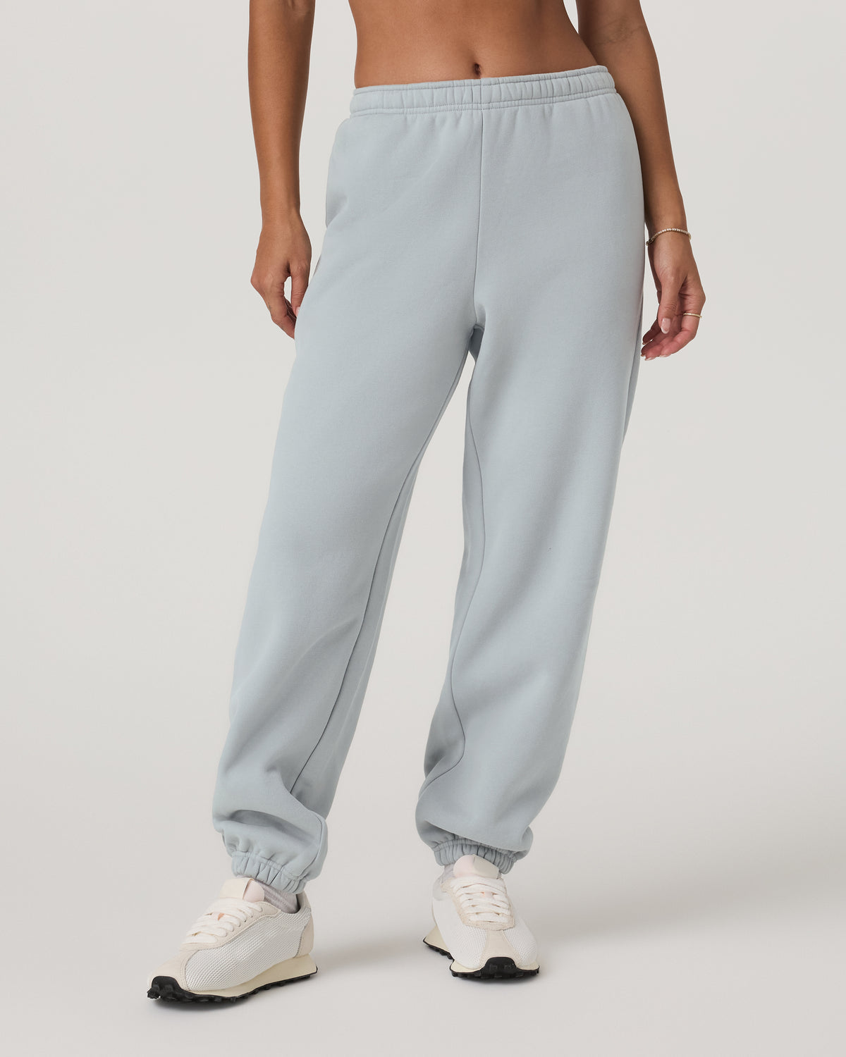 Restore Classic Sweatpant Women's Blue Haze Pants - Vuori