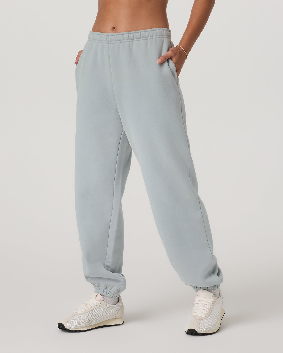 Restore Classic Sweatpant Women's Blue Haze Pants - Vuori