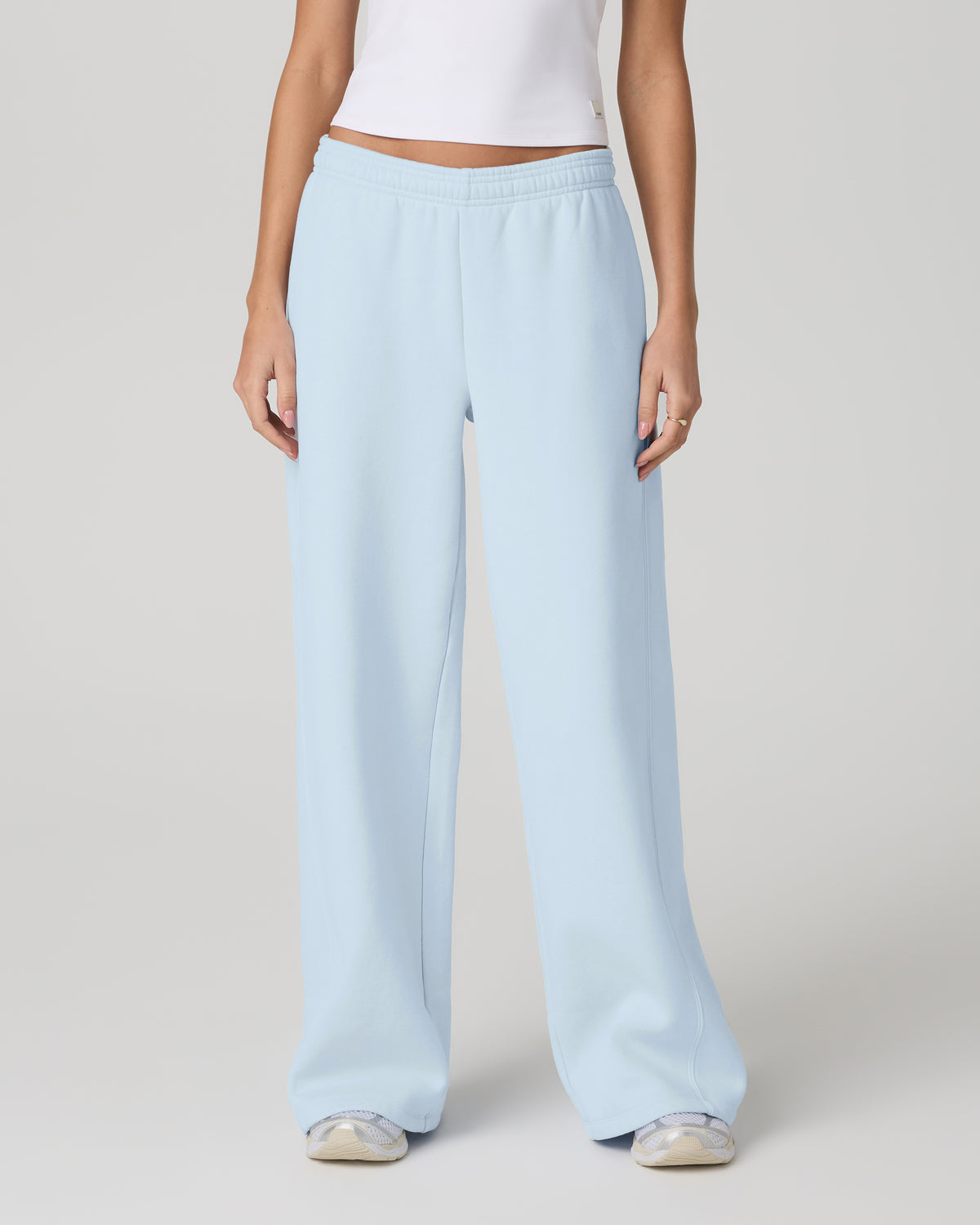 Restore Ultra Wideleg Sweatpant Soft Sky - Vuori