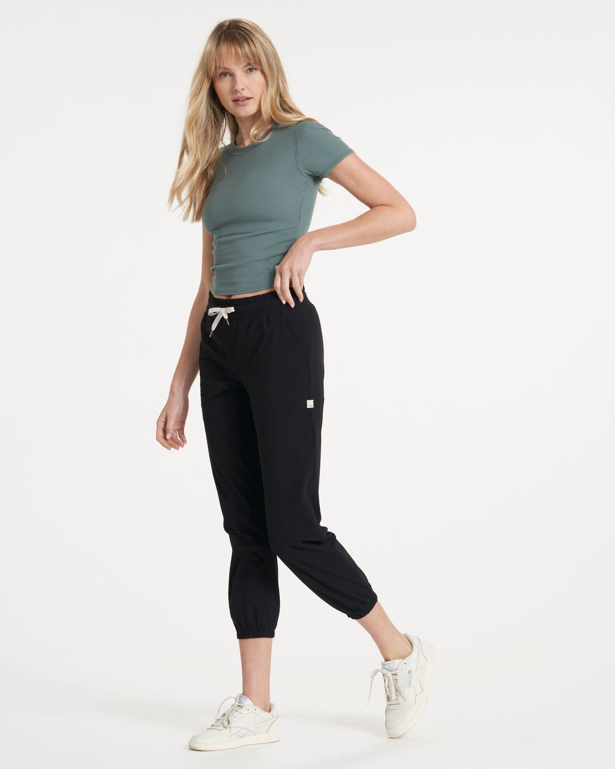 Miles Jogger Women's Lightweight Black Pants - Vuori