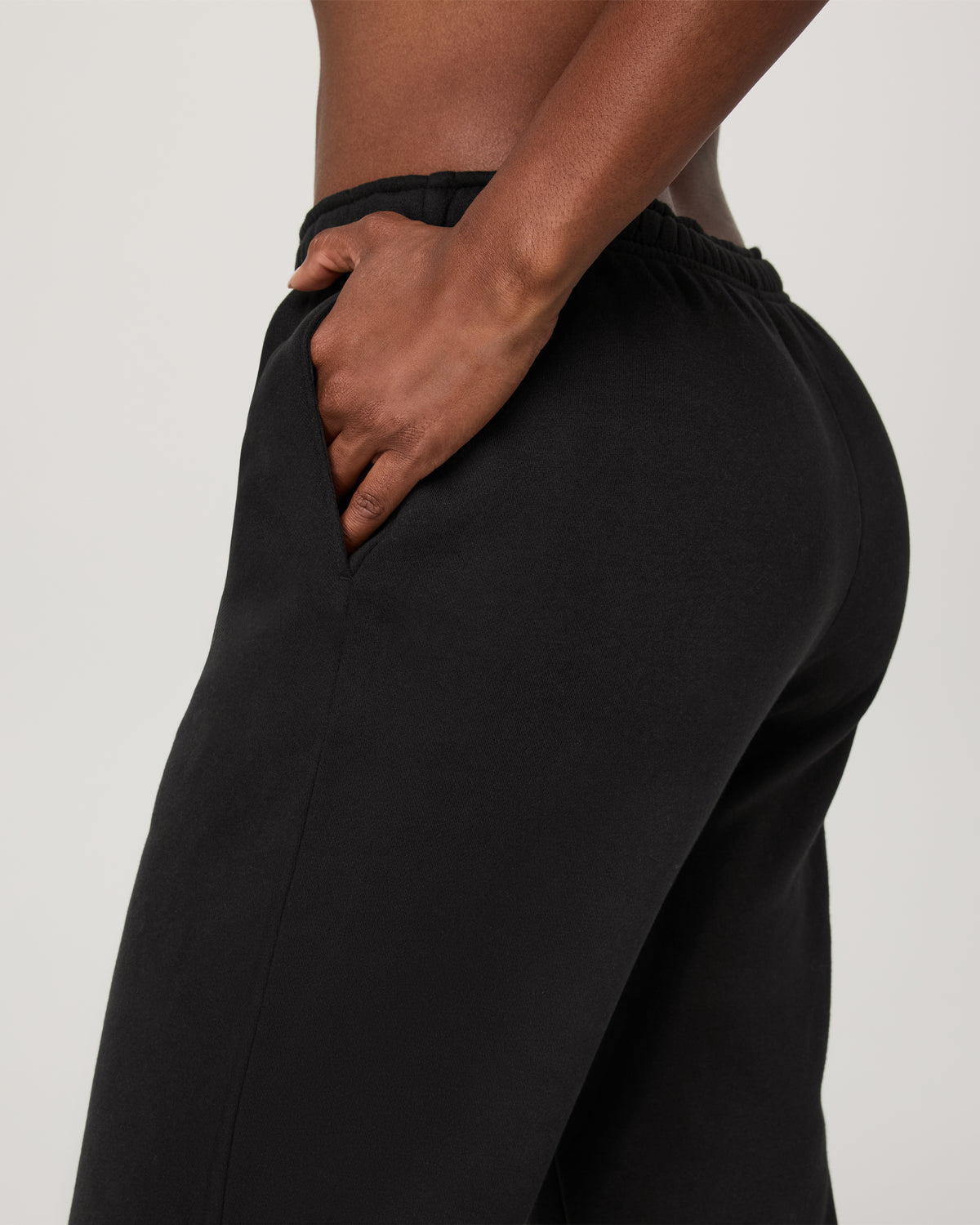 Women's Restore Classic Sweatpant - Short Washed Black - Vuori
