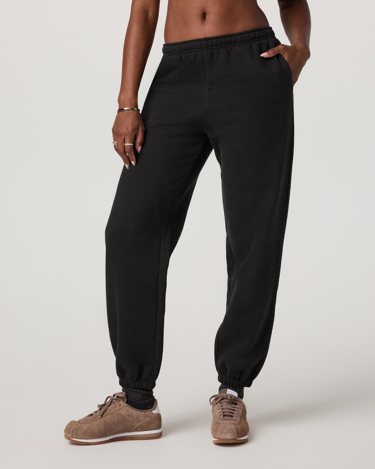 Women's Restore Classic Sweatpant - Long Washed Black - Vuori