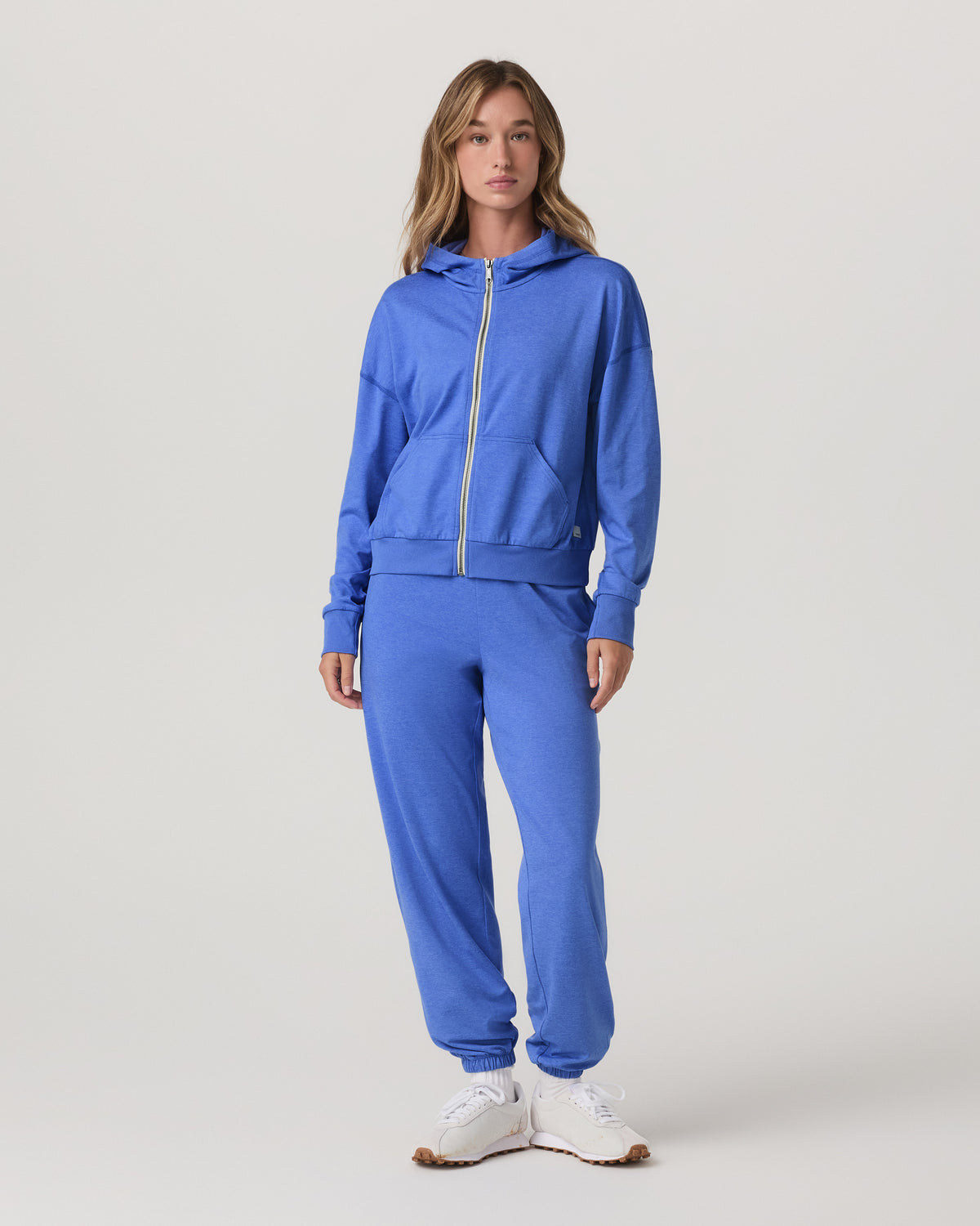 Halo Modern Sweatpant Women's Bright Iris Heather Pants - Vuori