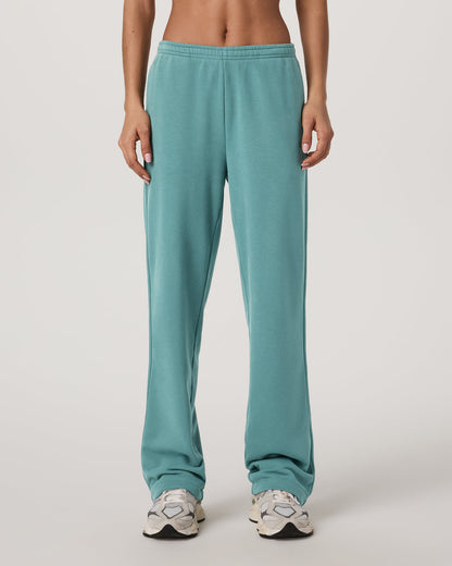 Women's Sedona Straight Leg Sweatpant - Short Bluegrass - Vuori