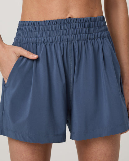 Villa Short Women's Azure Lightweight Shorts - Vuori