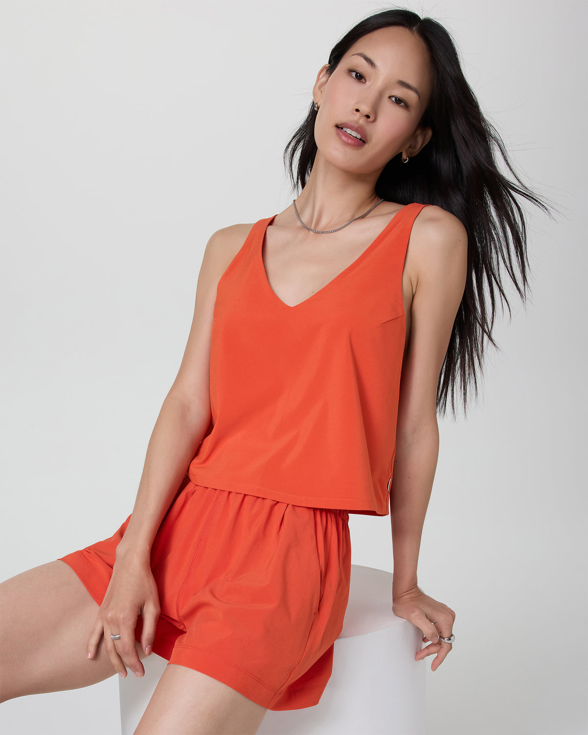Villa Short Bright Poppy Lightweight Shorts - Vuori