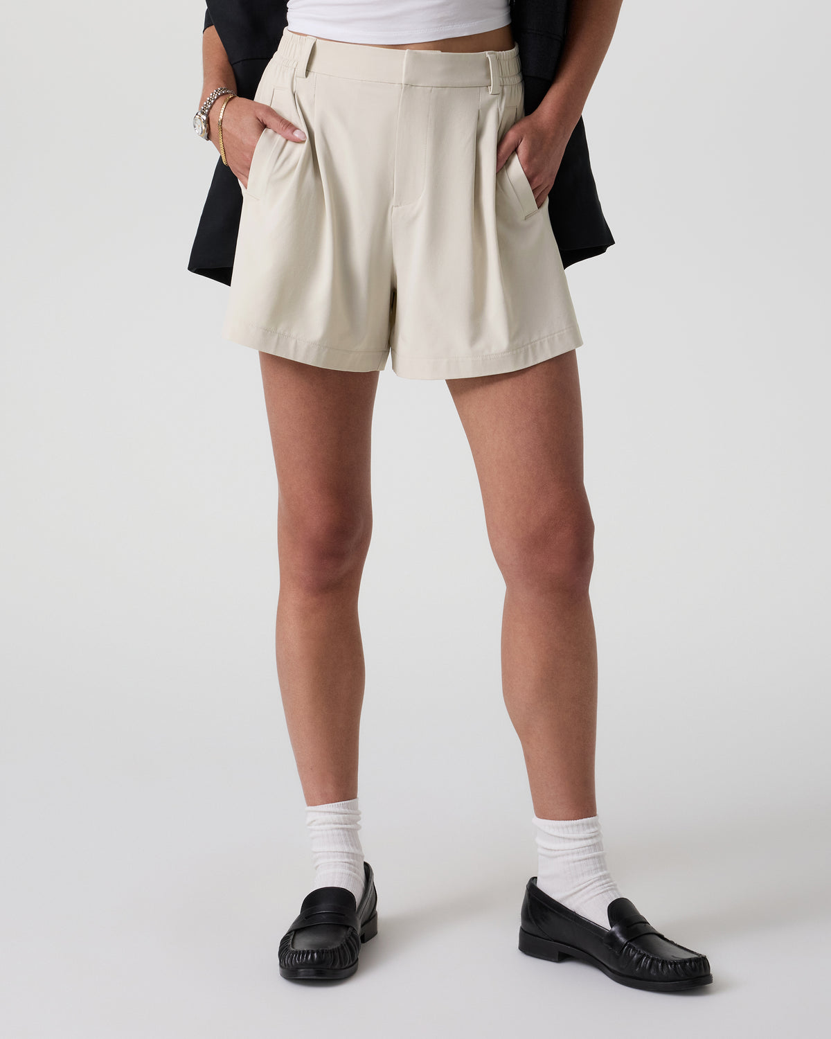 Villa Trouser Shorts Women's Mushroom Pleated Shorts - Vuori