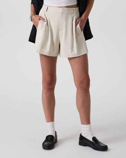 Villa Trouser Shorts Women's Mushroom Pleated Shorts - Vuori