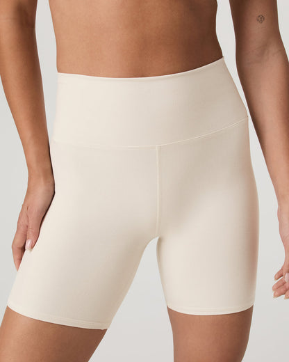 Clean Elevation Shorty Women's Bone Heather Shorts - Vuori