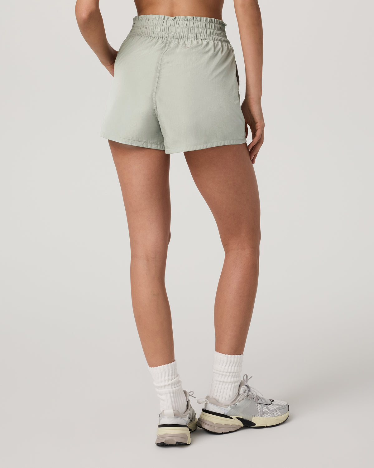Dash Elevate Short Women's Talc Fitness Shorts - Vuori