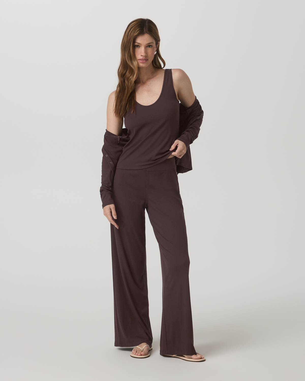 Pose Twin Tank Women's Fitted French Roast Tank Top - Vuori