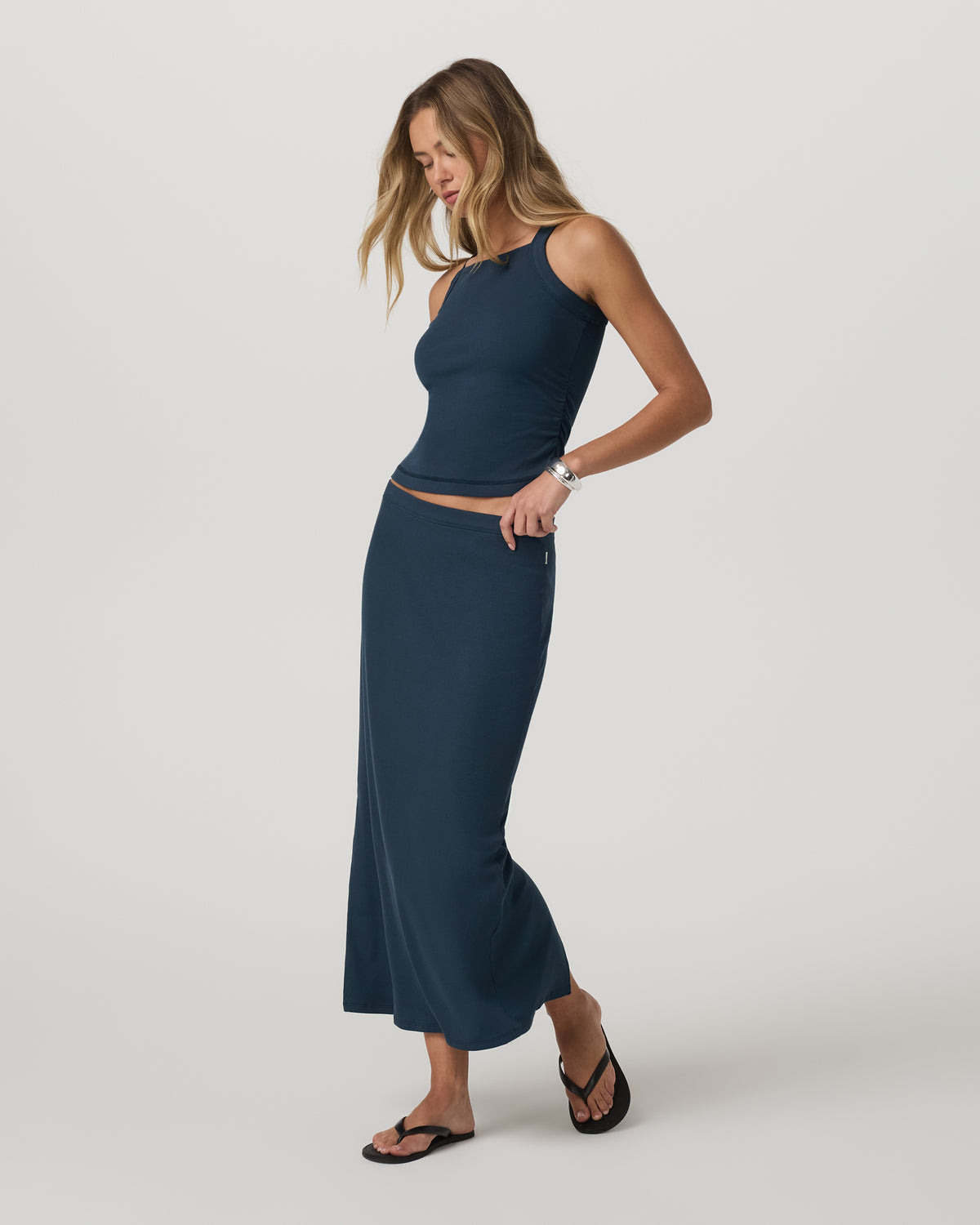 Pose Cooper Tank Women's Ocean Blue Tank Top - Vuori