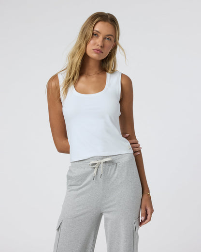Halo Essential Scoop Tank White - Vuori
