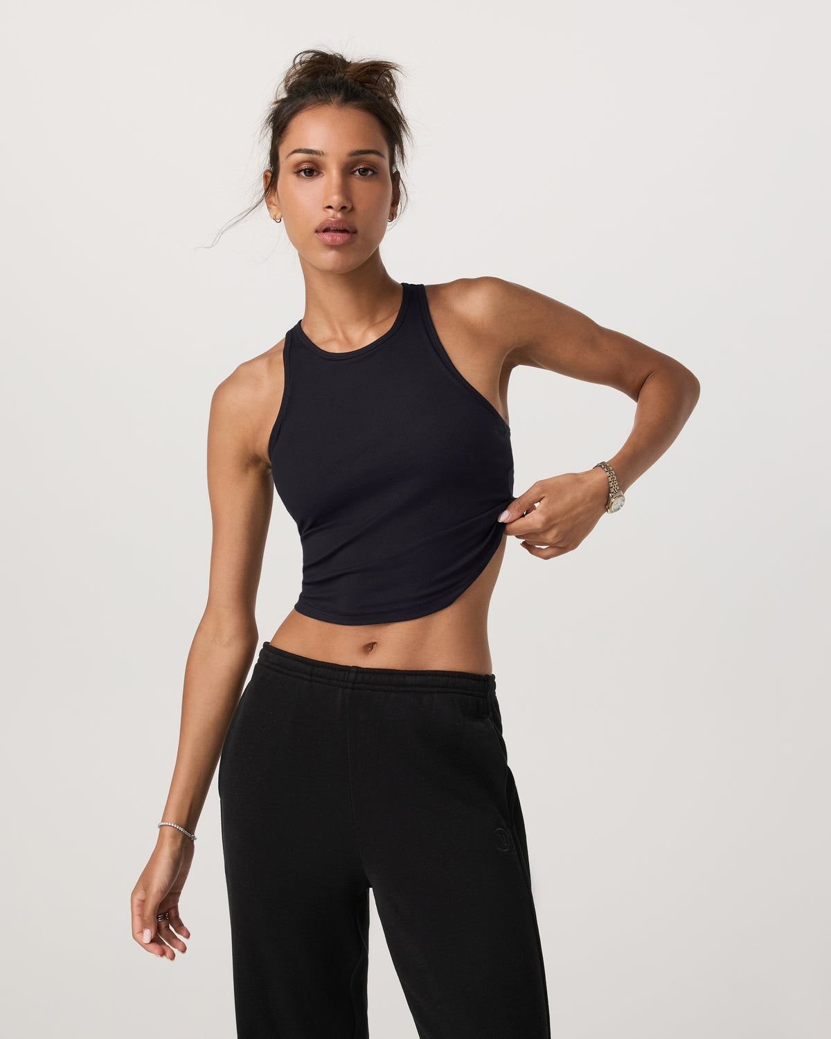 Pose Plyo Tank Black Crop Tank Top with Built in Bra - Vuori