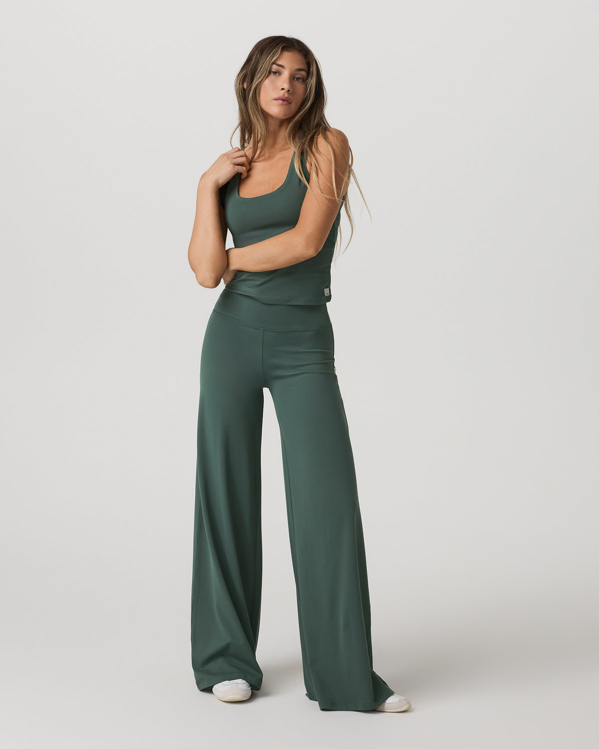 Halo Essential Scoop Tank Women's Agate Green Tank Top - Vuori