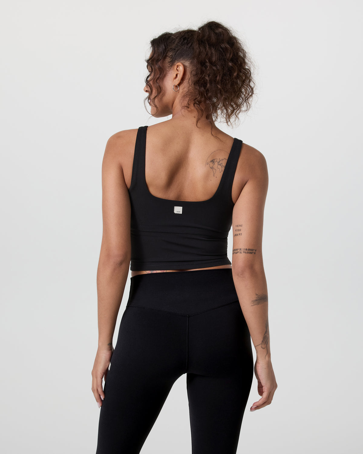 Vuori AllTheForm™ Support Tank Black - Vuori