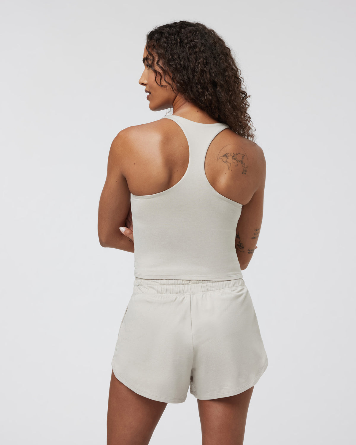 Halo Performance Crop 2.0 Ecru Heather Tank - Vuori