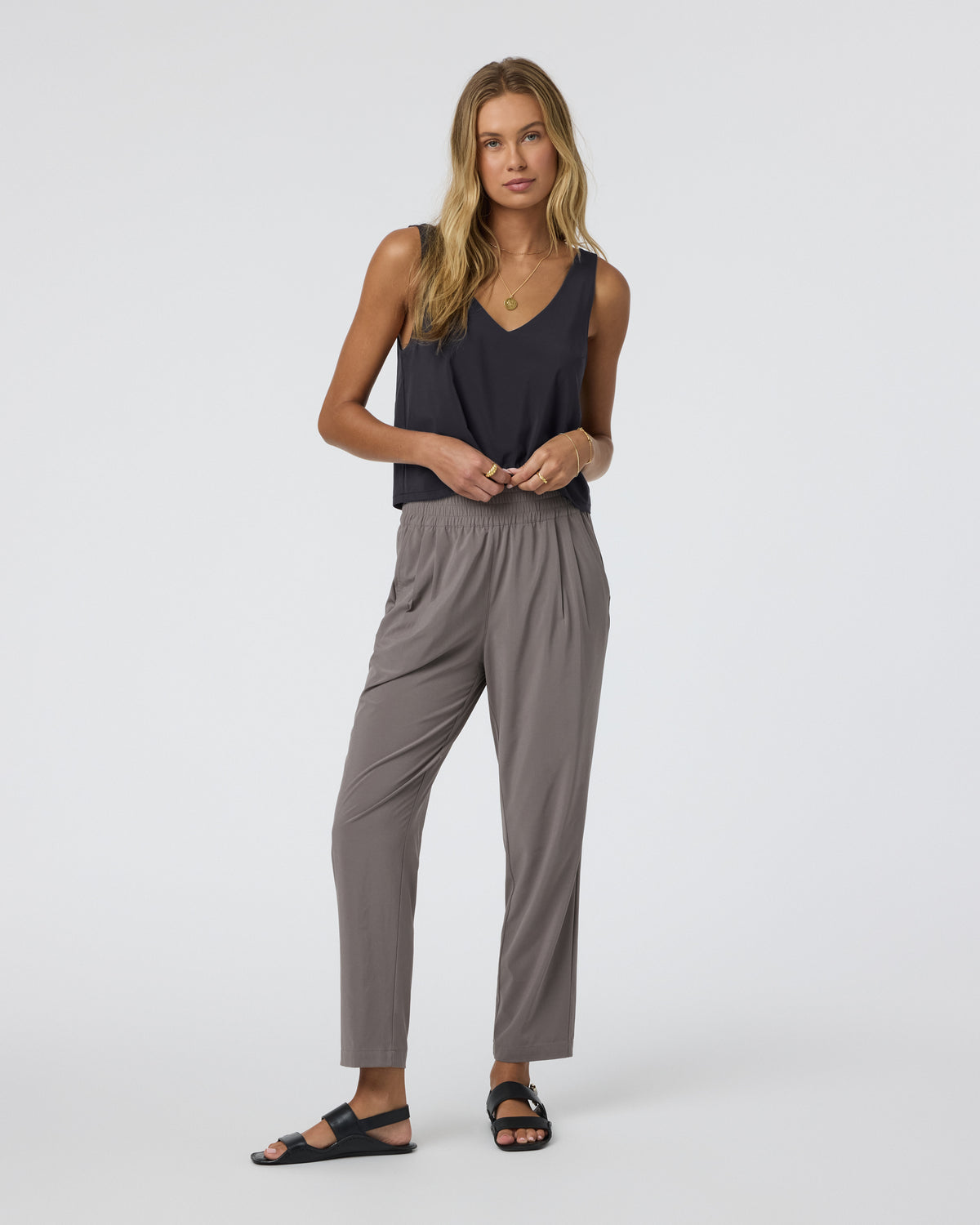 Villa Cropped Tank Black - Vuori