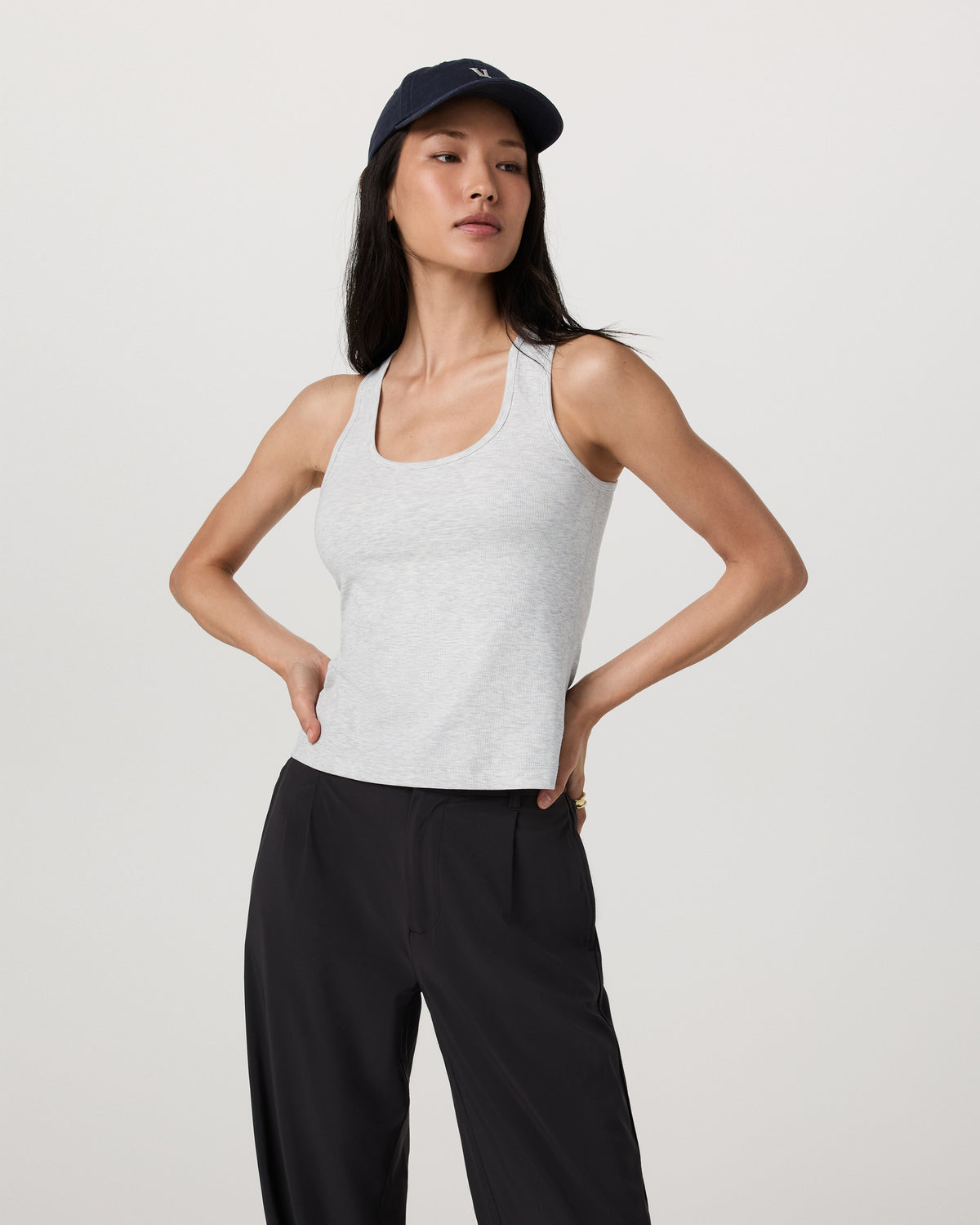 Pose Layering Tank Women's White Heather Grey Tank Top - Vuori