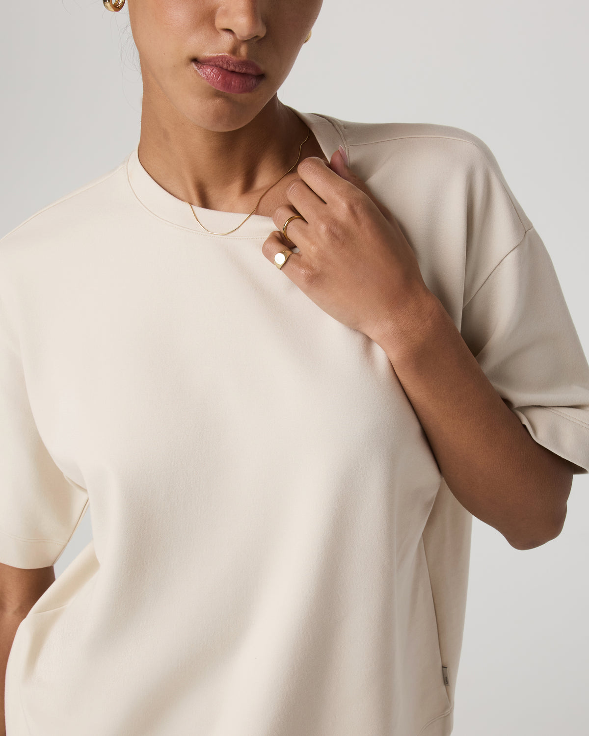 Short Sleeve Maven Oversized Tee Women's Bone Tee Shirt - Vuori